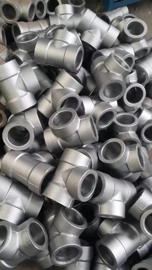 Alloy C4 Hastelloy C4 Soicéad Brionnaithe Trasnaithe Cap Tee Elbow Snáithe Crosaithe